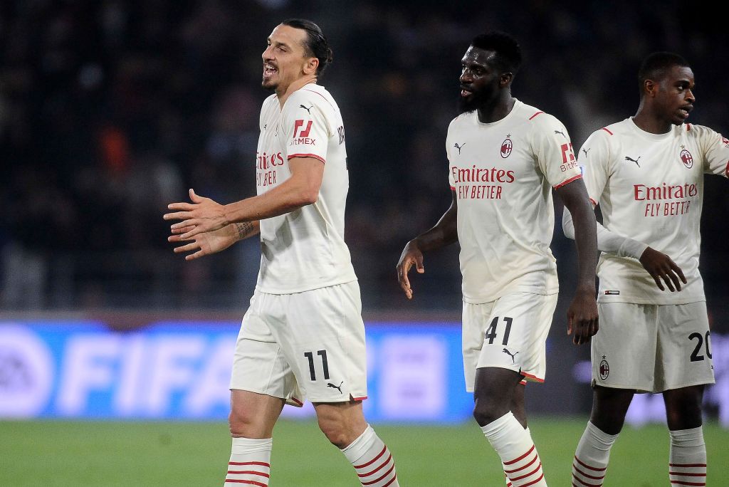 Il nervosismo di Ibrahimovic ieri sera durante Bologna-Milan (Getty Images)