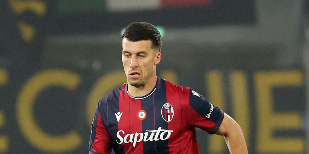 Copertina: Bologna, infortunio per Casale