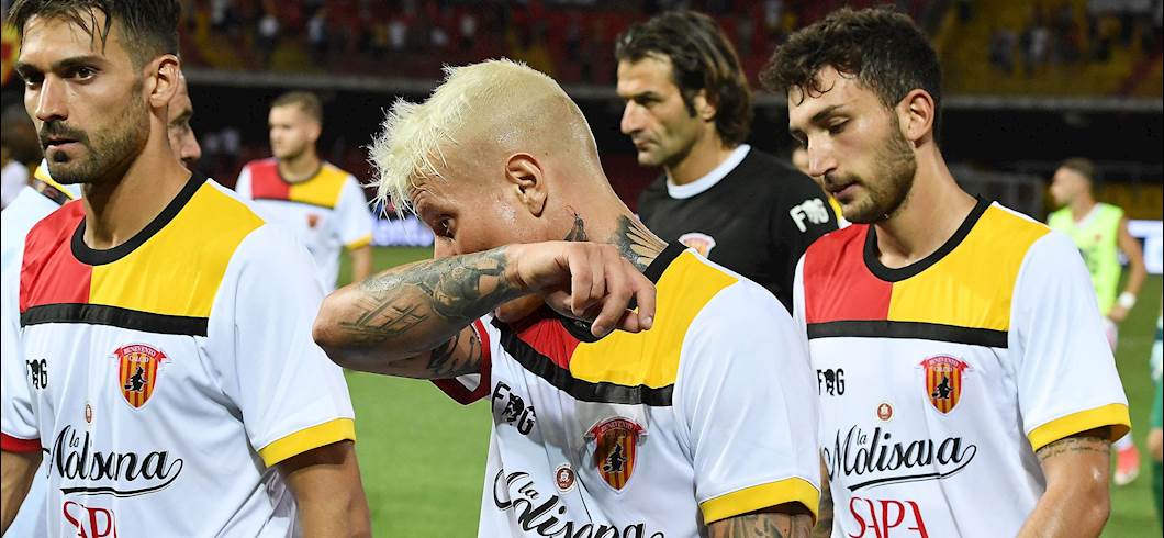 Copertina: Benevento: Ciciretti abbandona l'allenamento! Un guaio muscolare lo mette fuori causa per il Napoli