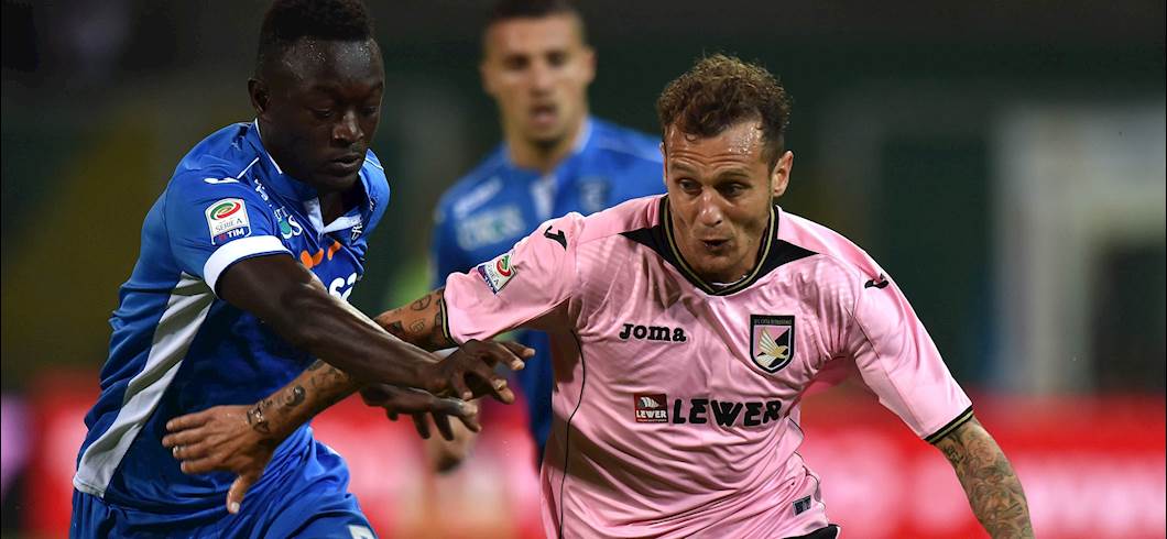 Copertina: Dramma Empoli. Il Palermo vincendo 2-1 onora il campionato e condanna all'inferno i toscani