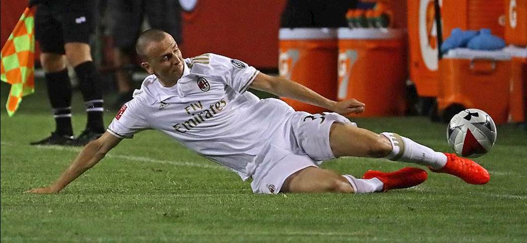 Copertina: Milan, altro infortunio per Antonelli: col Sassuolo gioca De Sciglio