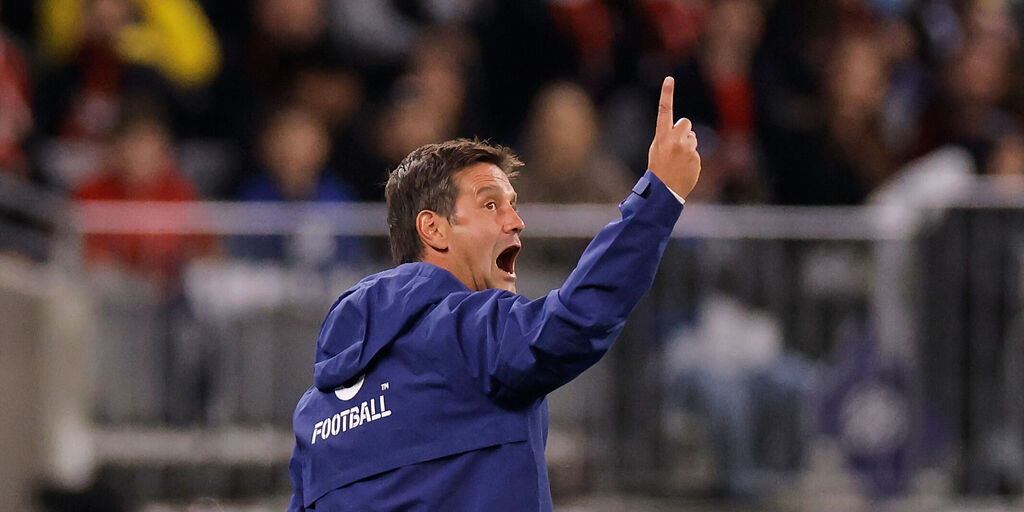 Copertina: Inter, Chivu: "Abbiamo bisogno di minuti, sul mercato..."