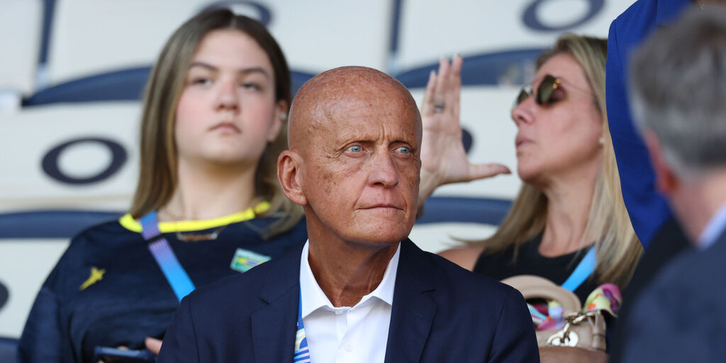 Copertina: Fifa, infortunati fuori dal campo per 2 minuti: test in Coppa d'Arabia