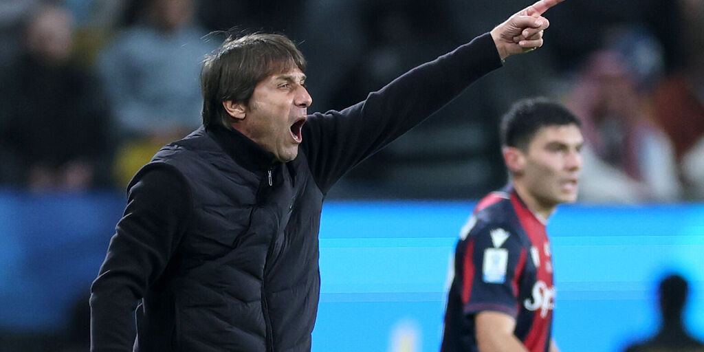 Copertina: Conte: "Nel calcio conta chi vince. Più vicini a Juve, Milan e Inter? Assolutamente no"