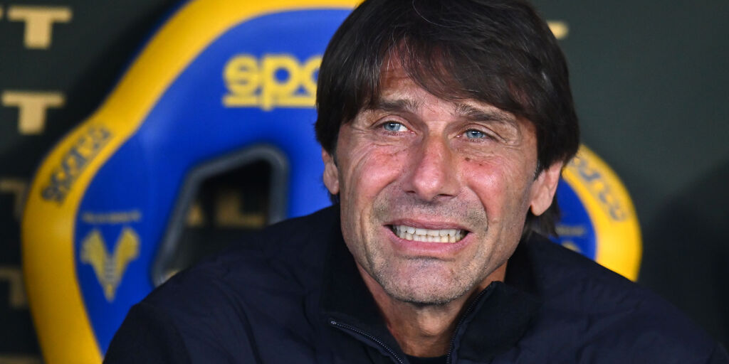 Copertina: Napoli, Conte: "Qui sto bene, massima voglia di continuare il percorso"