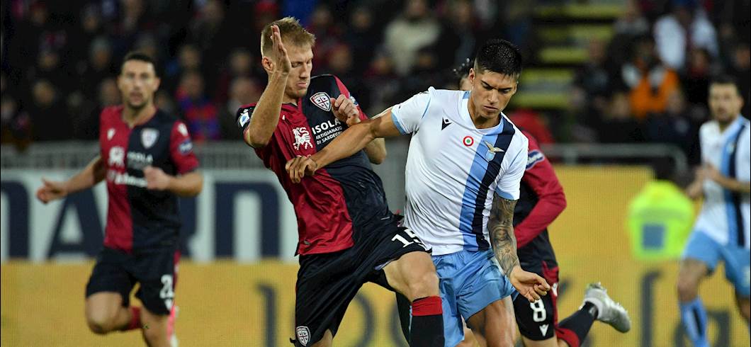 Copertina: Cagliari-Lazio 1-2: tabellino, voti, assist e pagelle per il fantacalcio