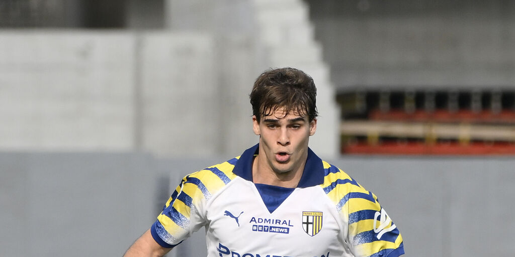 Copertina: Parma, Cremaschi resta in gialloblu: l'annuncio di Krause
