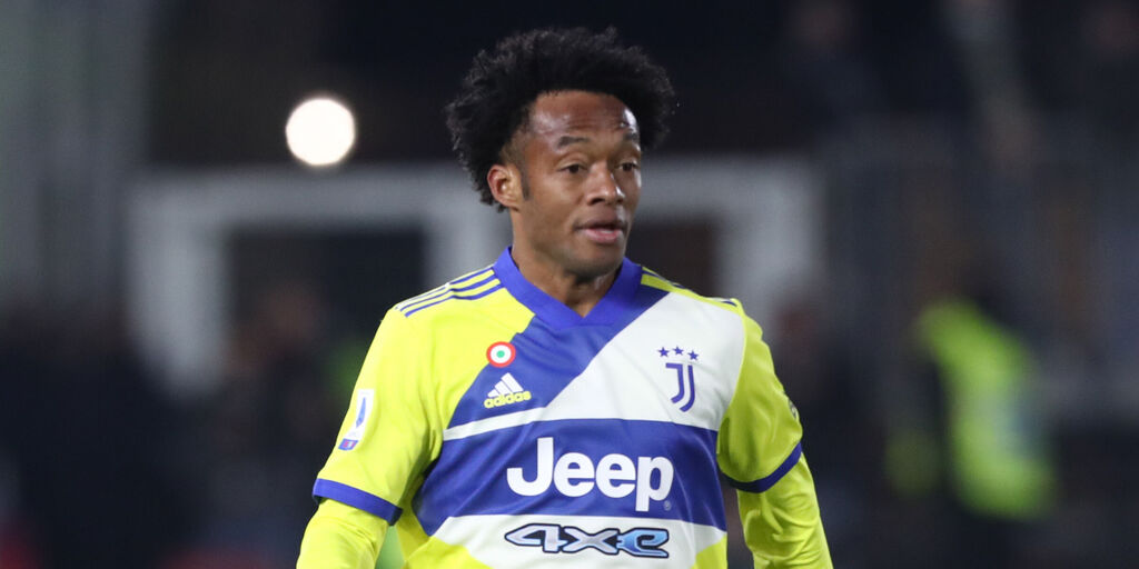 Copertina: Juventus, Cuadrado ancora in gol. Poi manda un messaggio alla società