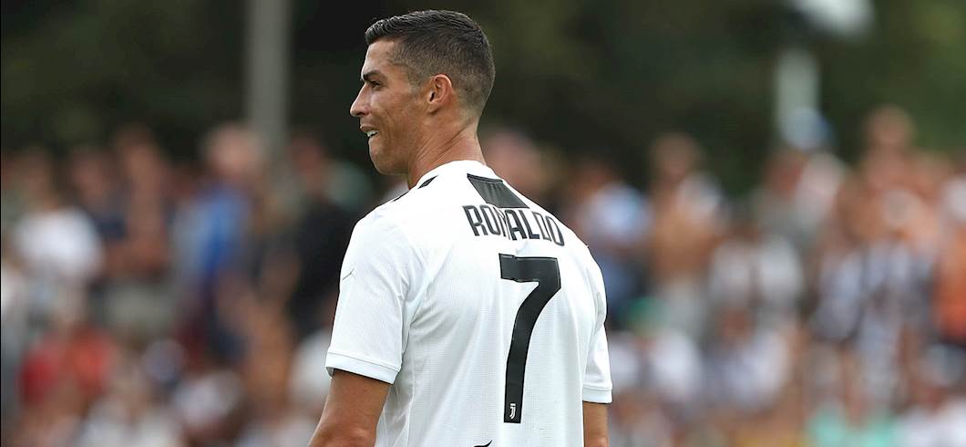 Copertina: Cristiano Ronaldo ambasciatore Dazn: "Madrid è il passato, ora la Champions con la Juventus"