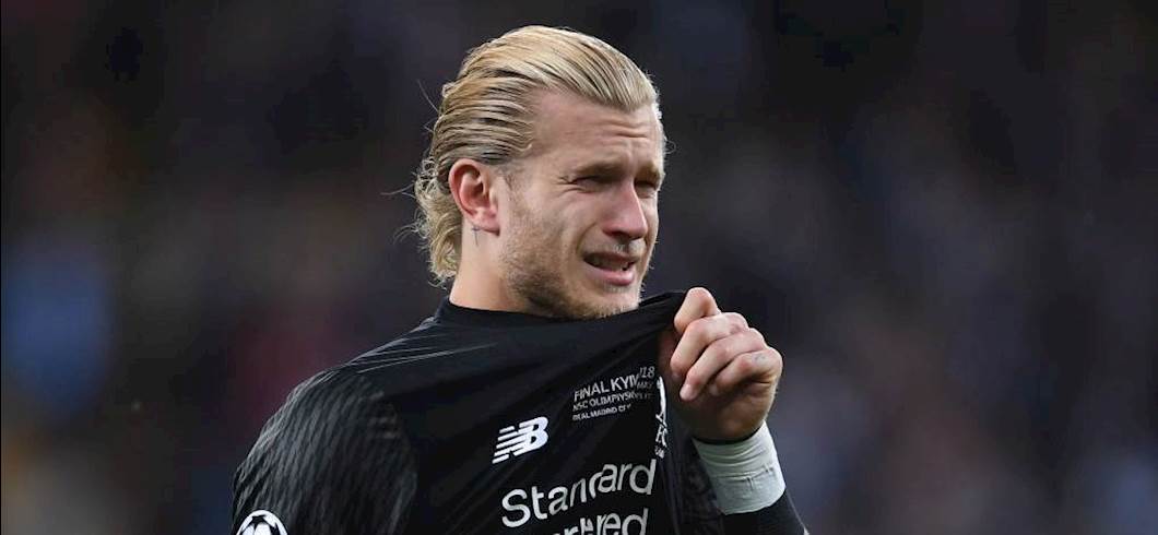 Copertina: Karius, disastro in Champions? Niente paura, ti consola l'ex pornostar Mia Khalifa