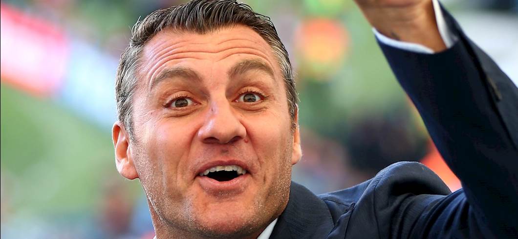 Copertina: Bobo Vieri: "Mi rivedo in Ibrahimovic. In campo sarei ancora decisivo. Scudetto? Juve meglio dell'Inter. De Boer... "