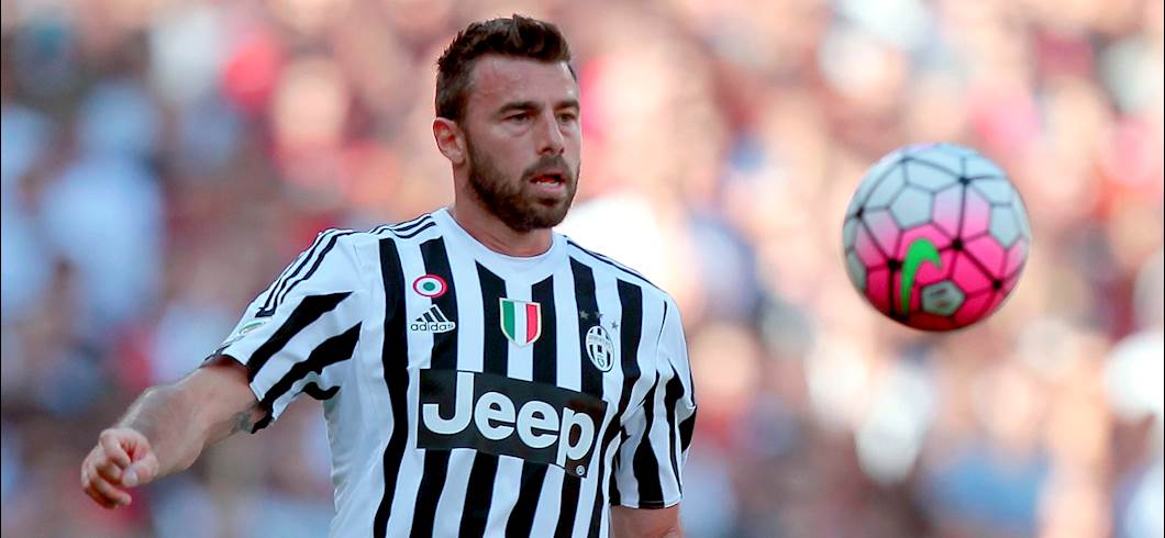 Copertina: Juventus, Barzagli: "Più forti con Benatia e Dani Alves. Tornare in Nazionale? Perché no"