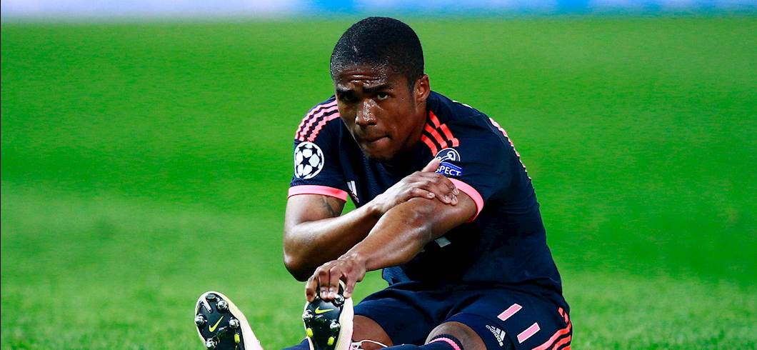 Copertina: Juventus: Douglas Costa è in Italia! Poi toccherà a Bernardeschi. Parte Pjaca e Cuadrado cambia ruolo?