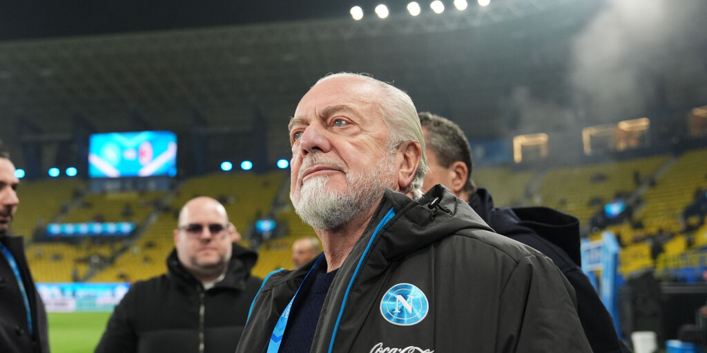 Copertina: Napoli, De Laurentiis: "Presenterò l'allenatore quando i regolamenti me lo concedono"