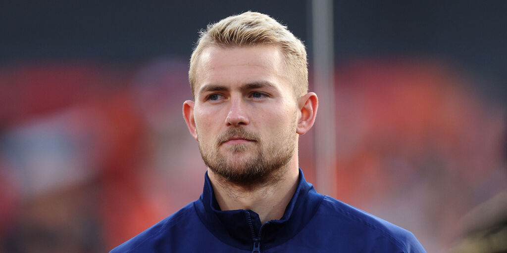 Copertina: Chi sono i difensori centrali che hanno mosso più soldi? Domina De Ligt, c'è anche Bonucci