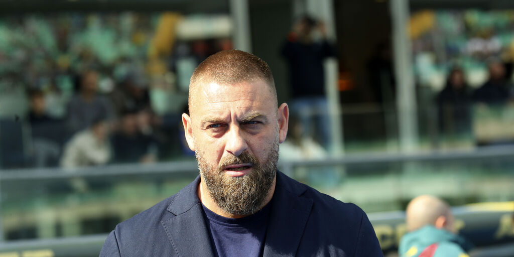 Copertina: Genoa, De Rossi: "Rientrano Ekuban e Norton-Cuffy, Baldanzi out"
