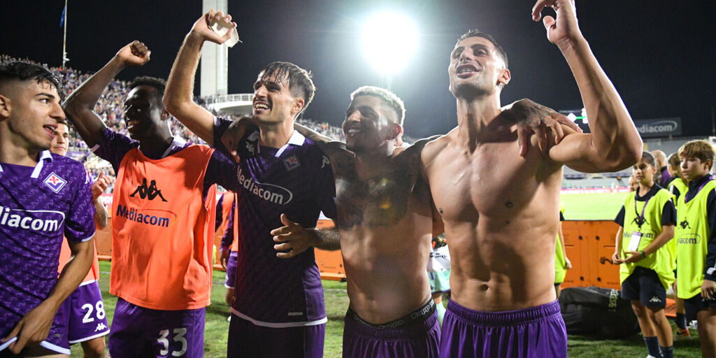 Copertina: Fiorentina, i convocati per Verona: out Dodò, Parisi, Mandragora e Solomon