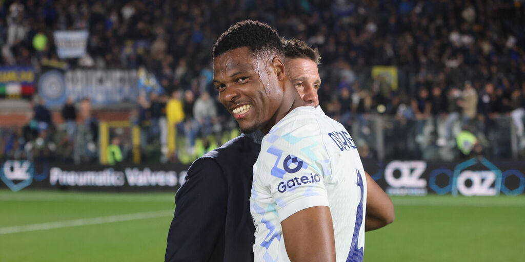 Copertina: Il Como si illude, l'Inter reagisce: poker nerazzurro al Sinigaglia