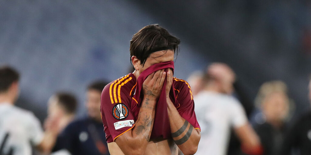 Copertina: Roma, ancora problemi al ginocchio per Dybala: ipotesi intervento