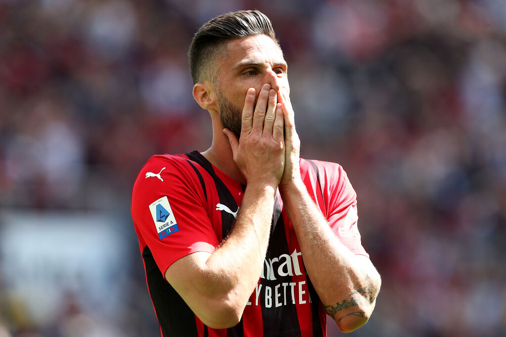 Milan - Fiorentina 1-0, Giroud si dispera dopo un gol fallito (Getty)