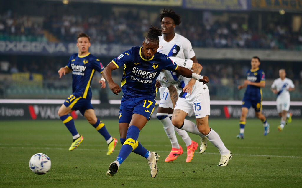 Noslin in azione con la maglia del Verona (Getty)