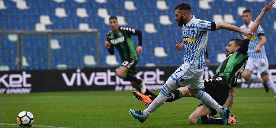 Copertina: Babacar dal dischetto risponde ad Antenucci, tra Sassuolo e Spal è 1-1