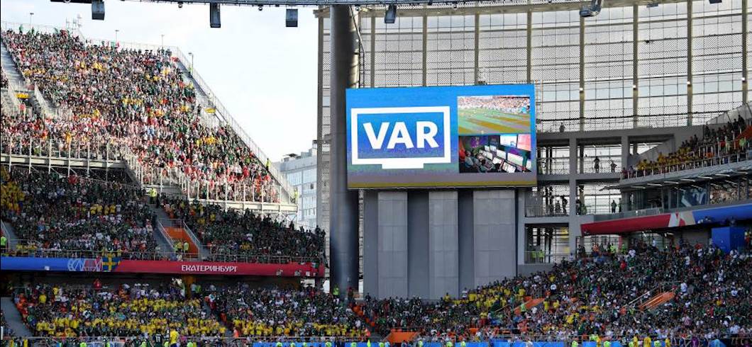 Copertina: VIDEO - Stasera debutterà la VAR in Champions League