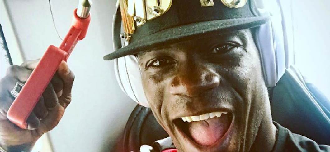 Copertina: Balotelli vs Enock per FIFA, arrivano gli aiuti pesanti: Neymar, Falcao e... Galliani! Il video