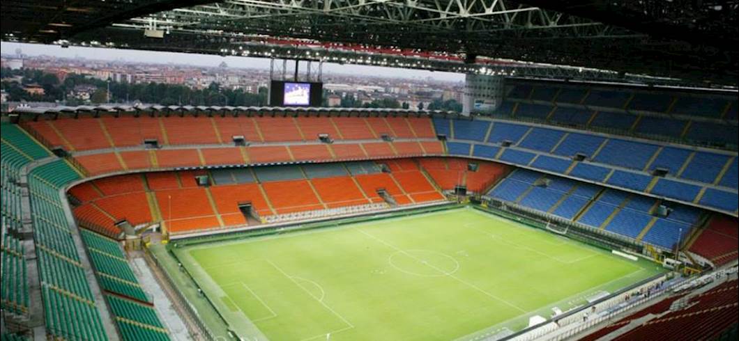 Copertina: Coronavirus, Conte: "Valuteremo un nuovo stop delle partite di Serie A"