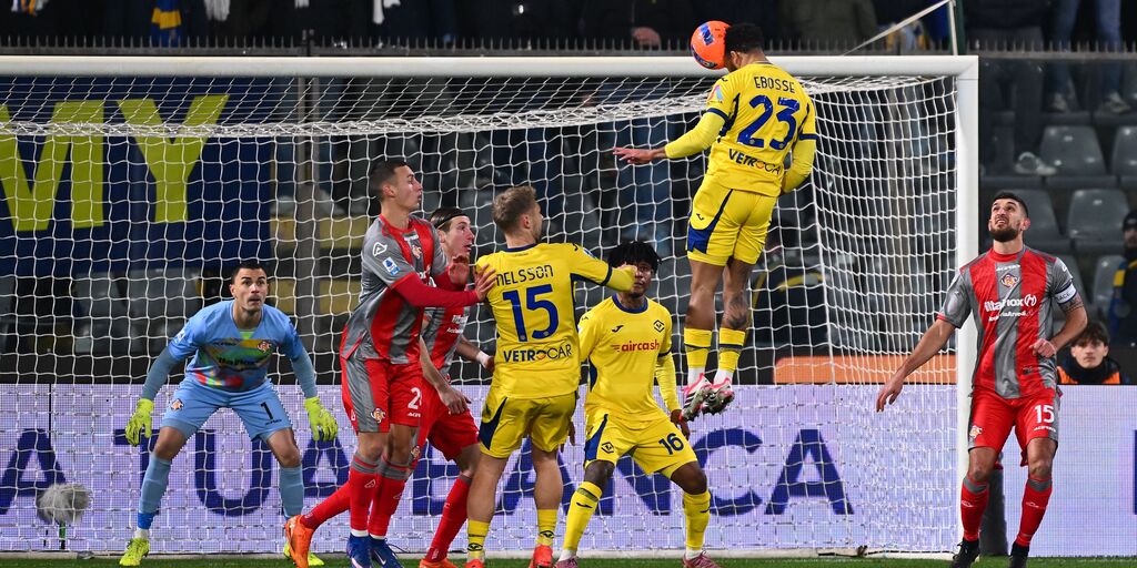 Copertina: Vince la paura allo Zini: Cremonese-Verona 0-0