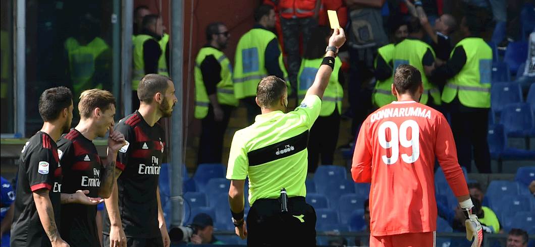 Copertina: Fantacalcio, numero di cartellini in netta diminuzione rispetto al passato: "effetto VAR" o semplice casualità?