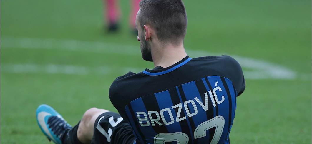 Copertina: Brozovic annuncia querele: "Non c'è mai stato niente con Wanda Nara. Smentisco tutto"