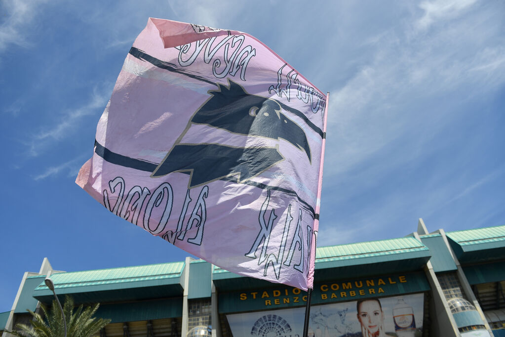 Palermo, la bandiera del club (Getty)