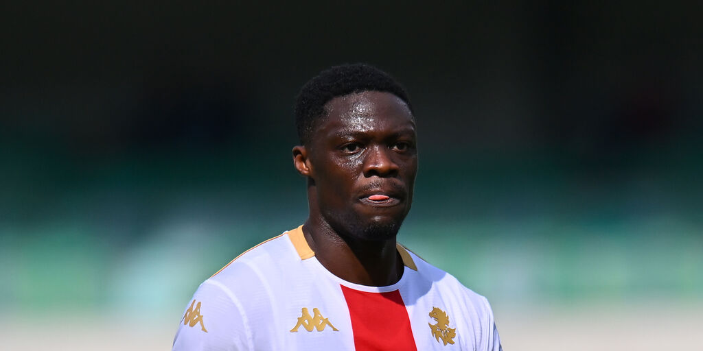 Copertina: Genoa, Ekuban: "De Rossi trasmette coraggio, cerco sempre di uscire dal campo stremato"