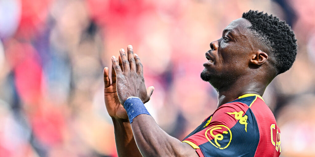 Copertina: Genoa, Ekuban: "Rinnovo vicino, De Rossi ha portato energia positiva"