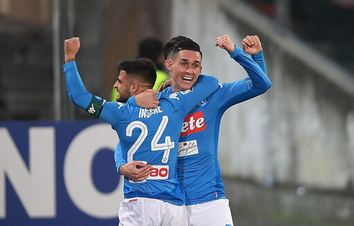L'abbraccio tra Insigne e Callejon (Getty Images)