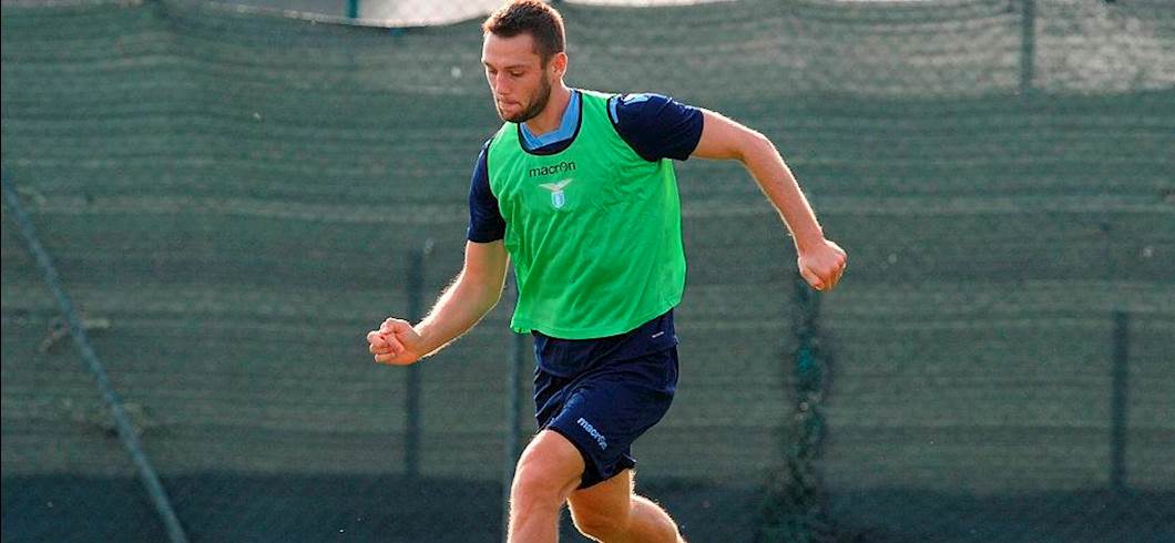 Copertina: Lazio, torna in gruppo De Vrij, ancora riposo per Milinkovic e Felipe Anderson