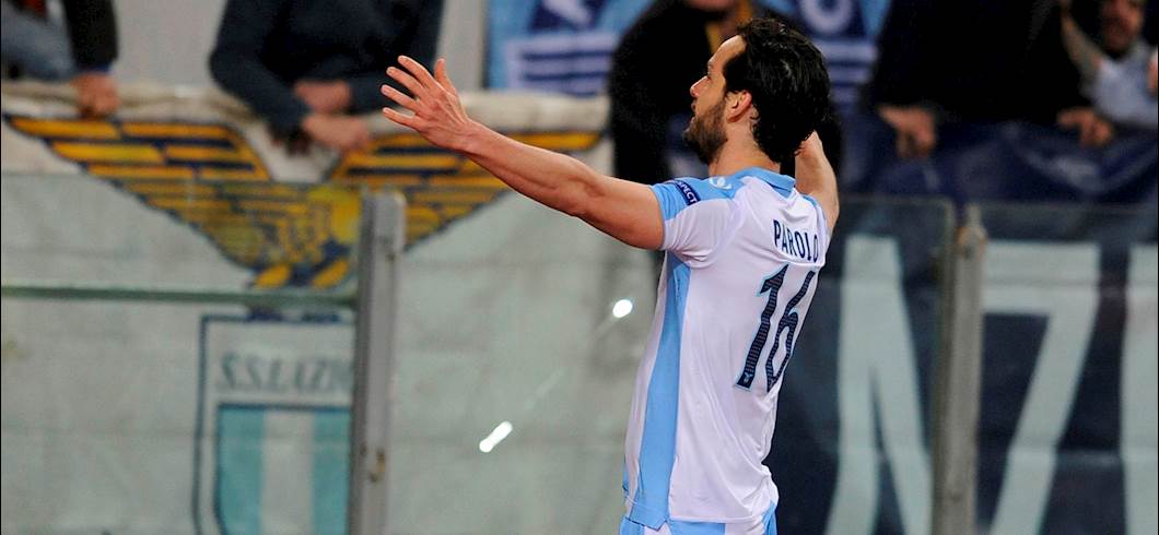 Copertina: Quando incantare diventa una missione: non solo Parolo, la TOP 10 dei gol di tacco 'europei'