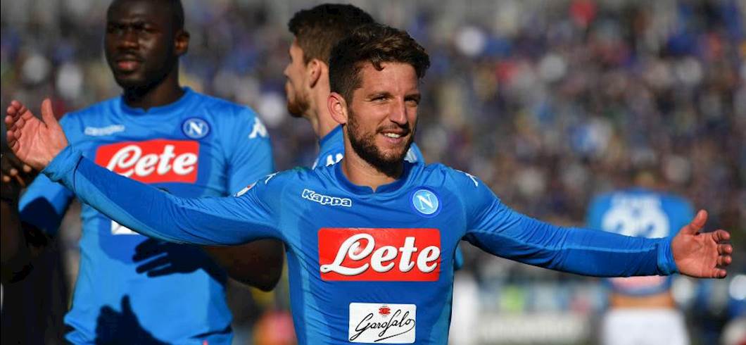 Copertina: Napoli, Mertens: "Scudetto? Festa di cinque giorni. Mi sento napoletano, e sul Var..."