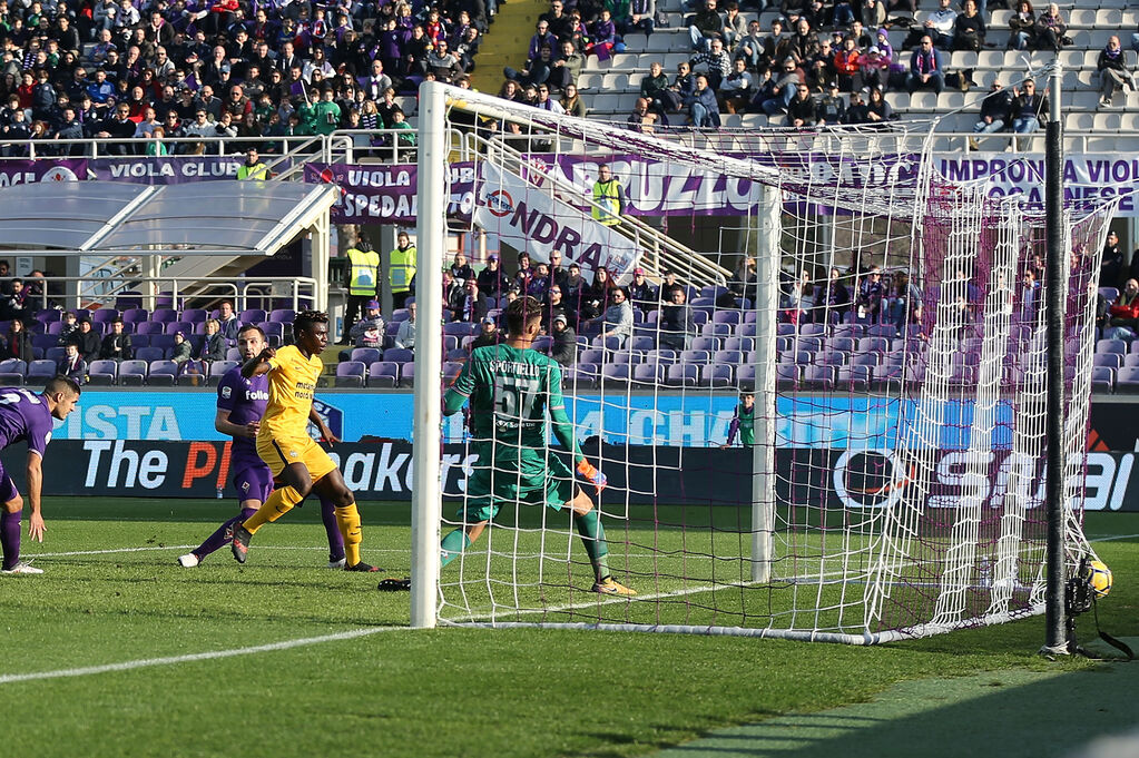 Kean a segno con la maglia del Verona... al Franchi (Getty)