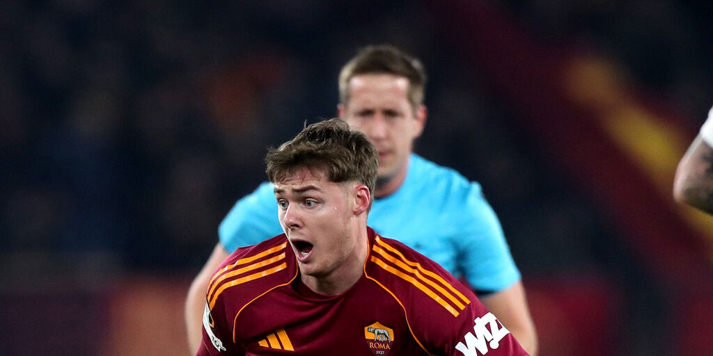 Copertina: Roma, Ferguson con tutore e stampelle: le ultime