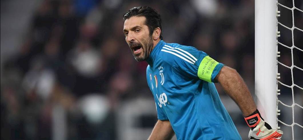 Copertina: Buffon: "Sono sempre stato per i deboli. Amavo Trapattoni, e per un po' seguii anche l'Inter..."