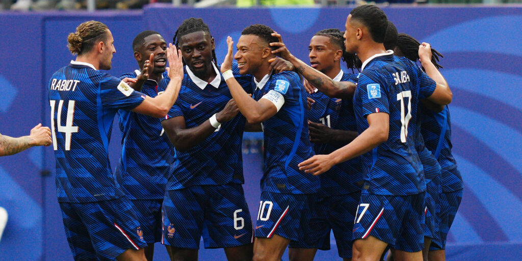 Copertina: Francia cinica e travolgente: Mbappé firma la doppietta, con l'Iraq è 3-0