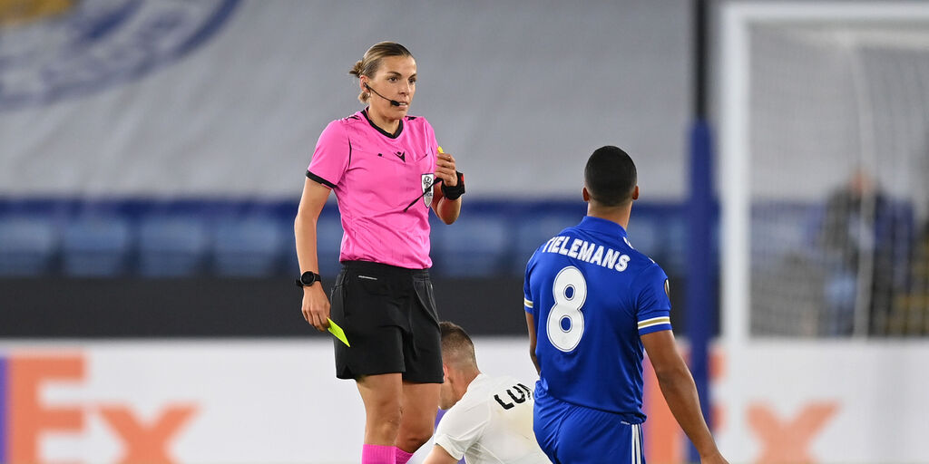 Copertina: Juventus-Dinamo Kiev: arbitra Stephanie Frappart, prima donna in Champions