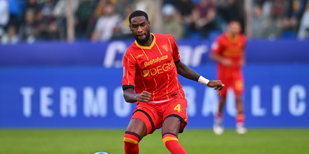 Copertina: Lecce, in cinque ancora a parte: si attende il ritorno di Gaspar