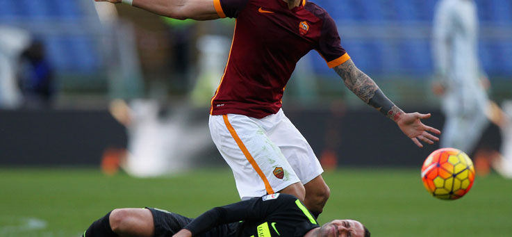 Copertina: Nuovo allenatore, vecchia Roma: solo un 1-1 con il Verona             