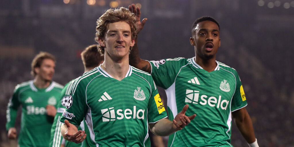 Copertina: Il Newcastle travolge il Qarabag: goleada con Gordon inarrestabile