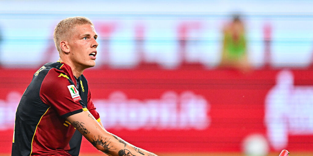 Copertina: Genoa, trauma al setto nasale per Gronbaek: l'esterno è in dubbio