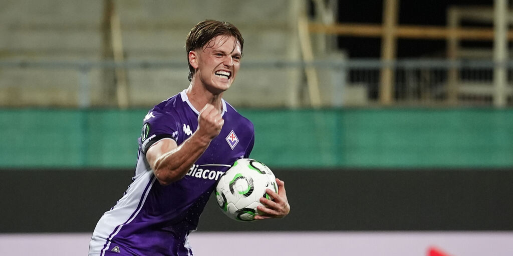 Copertina: Fiorentina, Gudmundsson: "Sento di dare il meglio di me come numero 10"