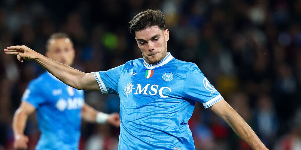 Copertina: Napoli, occhio al Bayer Leverkusen: offerta per Gutierrez